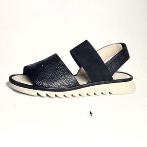 The Flexx Banzai Black Delux Sandal